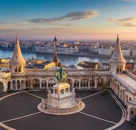 Apartment The Simple Flat 2br Budapest